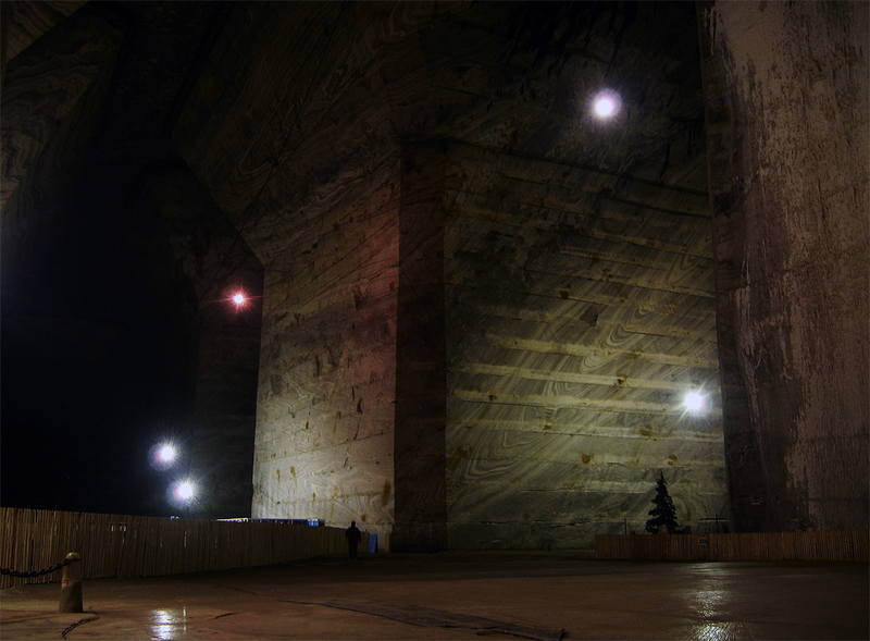 Illustration for article titled These Incredible Salt Mines Are Like Another World Beneath Our Feet